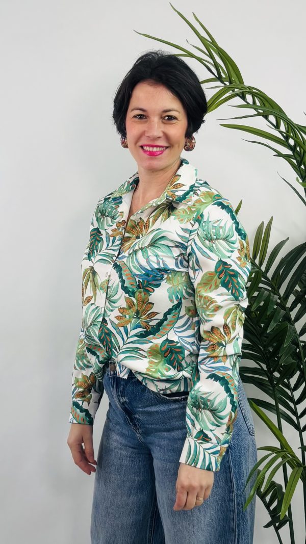CAMISA FLOREADA PRIMAVERA STRATEGGA VERDE