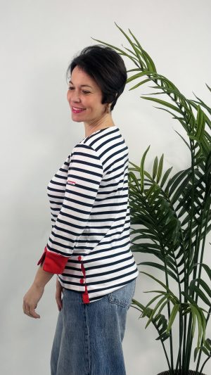 CAMISETA MARINERA DETALLE BOTON ROJO STRATEGGA U 37.99