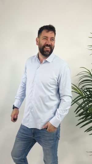 CAMISA ENTALLADA CUELLO ITALIANO SURTRANSA AZUL