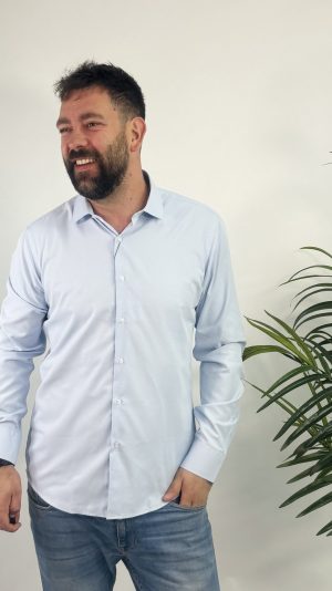 CAMISA ENTALLADA CUELLO ITALIANO SURTRANSA AZUL 39.99