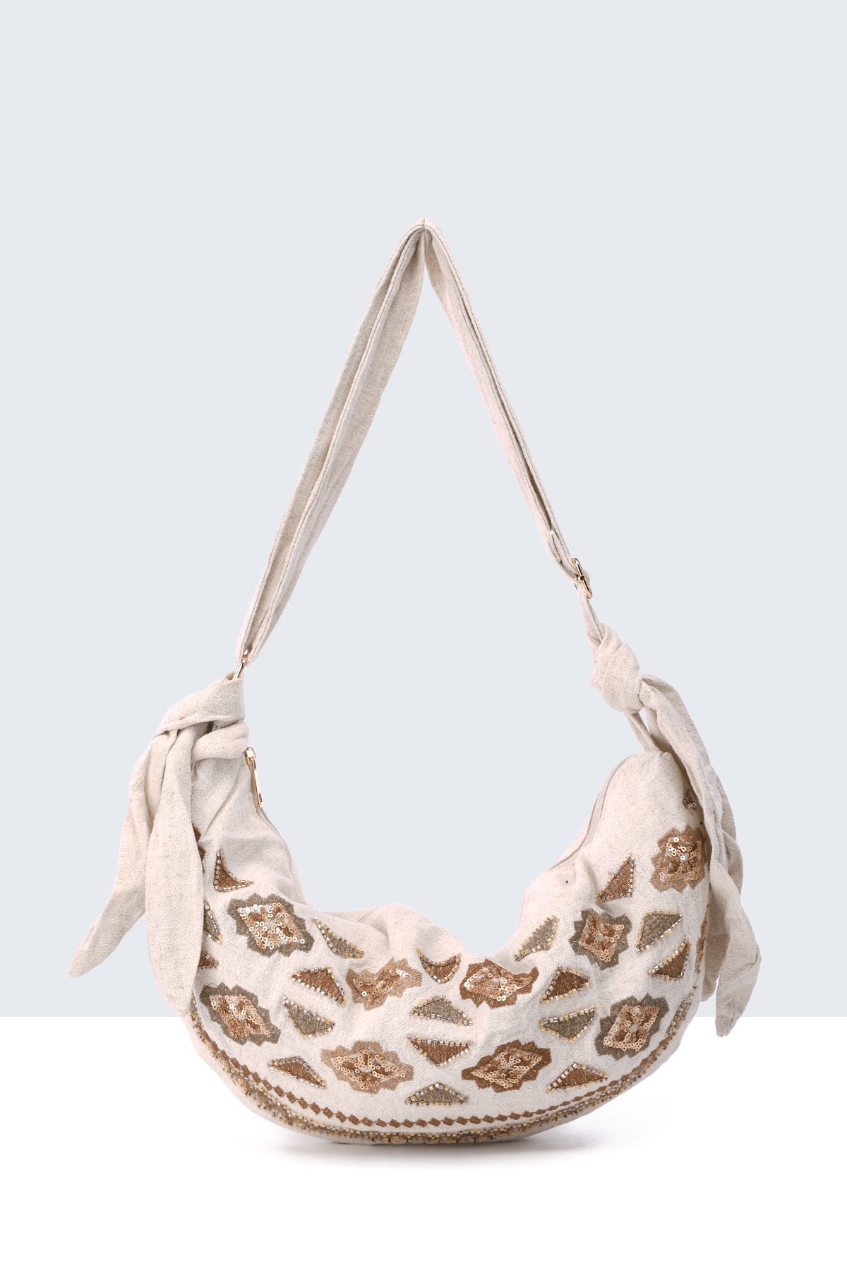 PARIS 02-03-2025 BEIGE