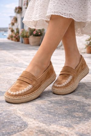 PARIS 02-03-2025 CAMEL