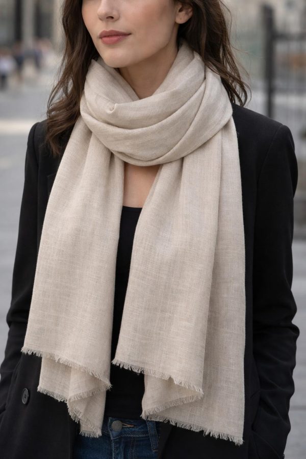 PARIS 02-03-2025 BEIGE