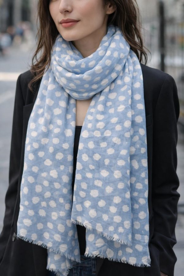 PARIS 02-03-2025 AZUL